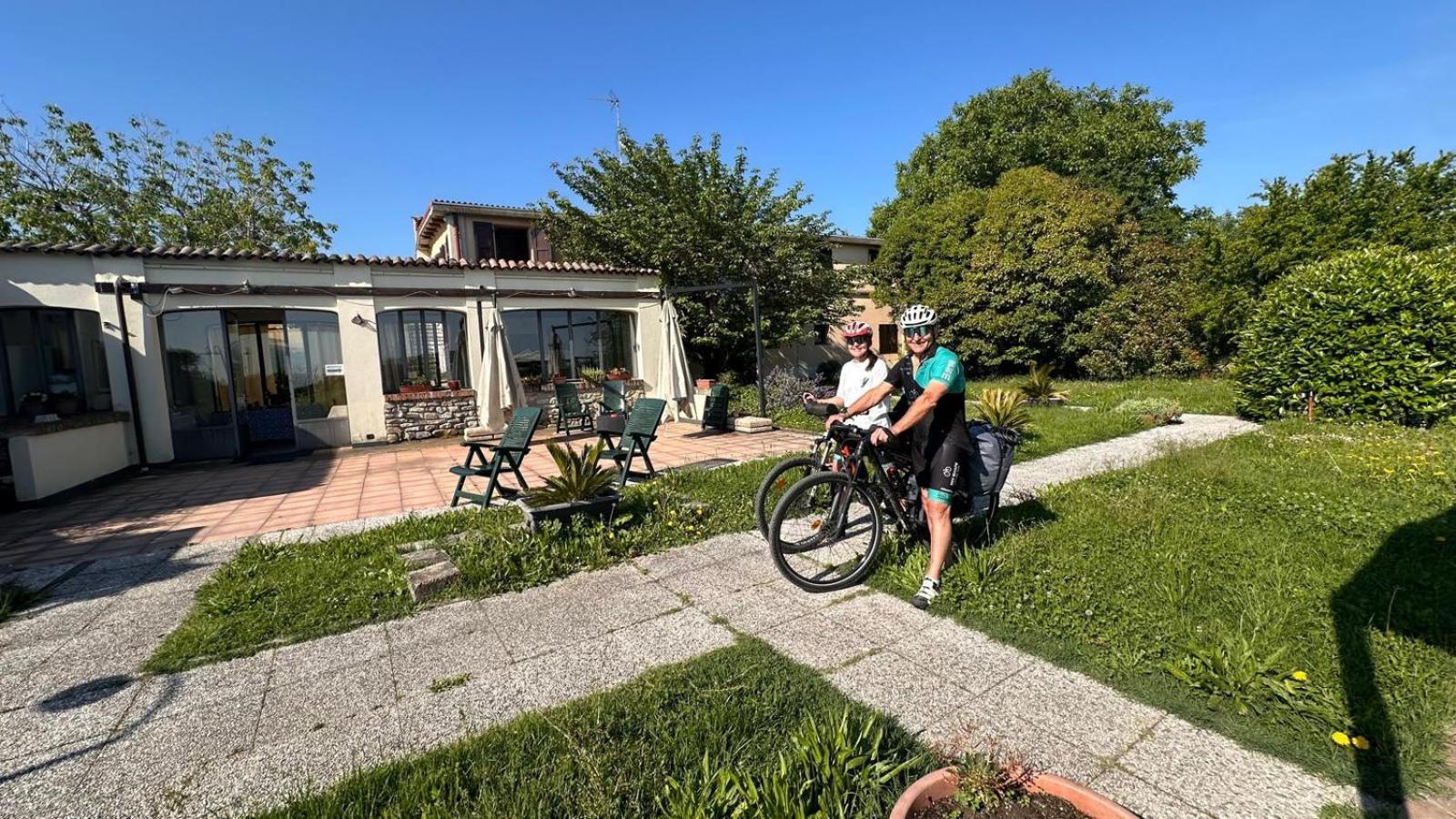 Agriturismo Il Borghetto Crespellano Buitenkant foto