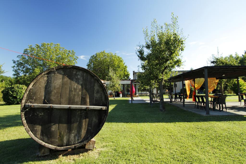 Agriturismo Il Borghetto Crespellano Buitenkant foto